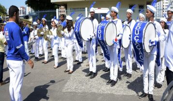 Escolas da rede estadual já se preparam para desfiles nos bairros Escolas da rede estadual já se preparam para desfiles nos bairros
