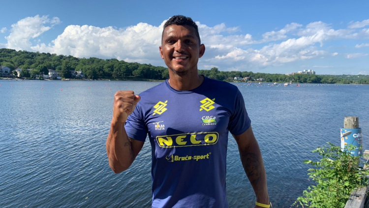 Isaquias Queiroz conquista ouro no Campeonato Brasileiro de Canoagem