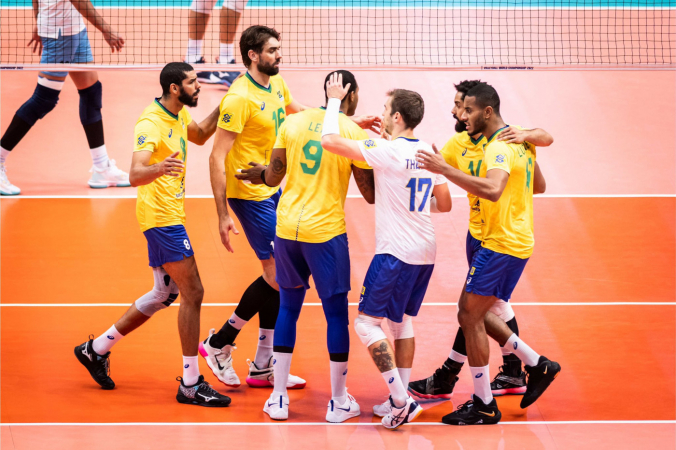 Brasil dá o troco na Argentina e vai à semifinal do Mundial de Vôlei Masculino Brasil dá o troco na Argentina e vai à semifinal do Mundial de Vôlei Masculino