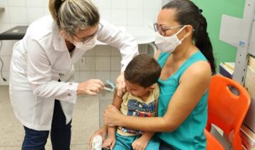 Aracaju chega a 50% da meta de vacinação contra pólio Aracaju chega a 50% da meta de vacinação contra pólio
