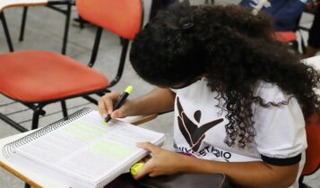 Preuni Seduc promove revisão sobre atualidades na Feivest 2022