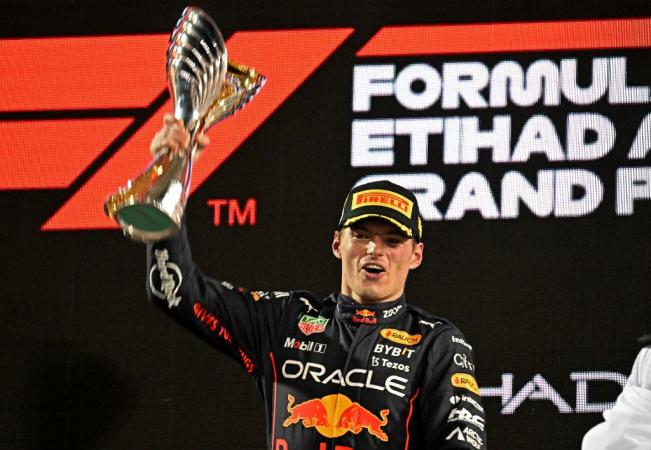 Max Verstappen vence última corrida de 2022 em Abu Dhabi; Leclerc fica em segundo