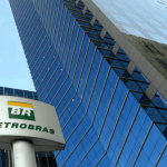 AGO da Petrobras (PETR4) aprova dividendos sem reserva de R$ 6,5 bi; total pago sobre 2022 é de R$ 17,06 por ação