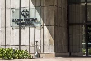Fecomércio-RJ pede que BC seja “mais flexível” e diz que juro é “impraticável” Fecomércio-RJ pede que BC seja “mais flexível” e diz que juro é “impraticável”