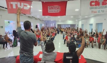 Professores estaduais rejeitam reajuste de 2,5% e farão paralisação