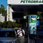 Preço da gasolina fica 1,29% mais barato em maio, aponta levantamento