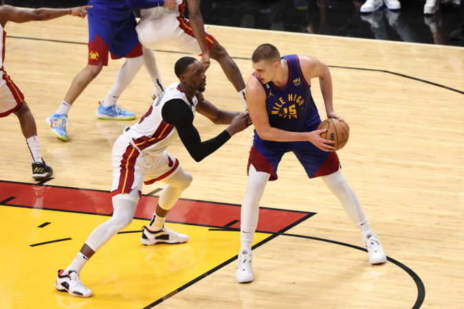 Com Neymar na torcida, Miami Heat perde e Denver Nuggets abre 2 a 1 nas Finais da NBA