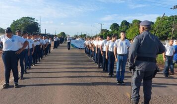 Governo federal vai encerrar programa de escolas cívico-militares