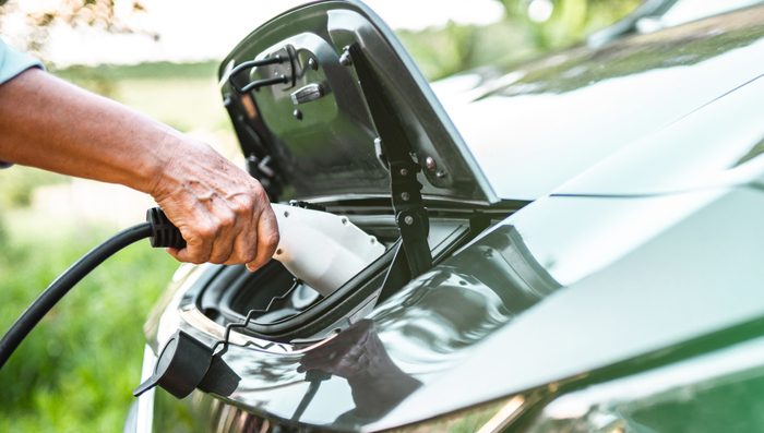 Veículos híbridos e aviação: as apostas de Raízen e Vibra para a transição energética