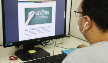 Jovens e adultos já podem requerer certificados do ENCCEJA 2023