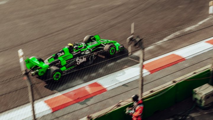 Gabriel Bortoleto testa carro da Sauber em Ímola e se prepara para estreia na Fórmula 1