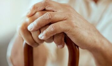 Médicos alertam para riscos da gripe em pessoas com mais de 60 anos