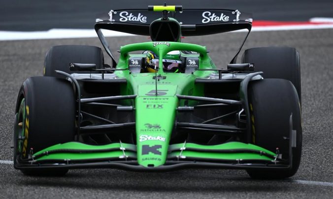 Gabriel Bortoleto é elogiado por Nico Hulkenberg às vésperas de sua estreia na Fórmula 1