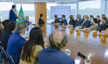 Decreto define medicina, direito e odonto como cursos presenciais