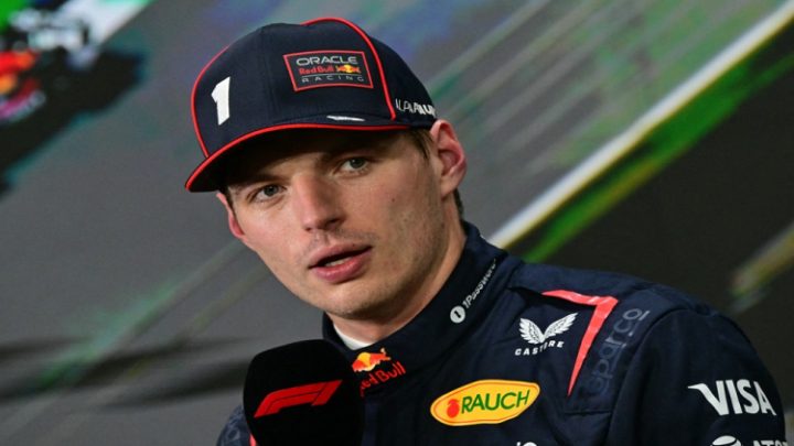 Verstappen enterra rumores e confirma permanência na Red Bull para 2026