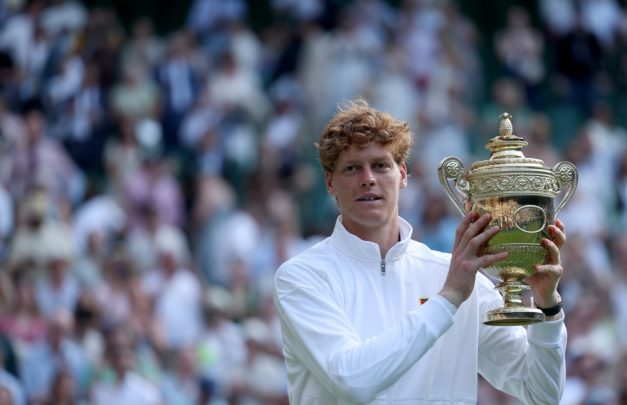 Sinner vence Alcaraz, consegue revanche e conquista Wimbledon pela primeira vez
