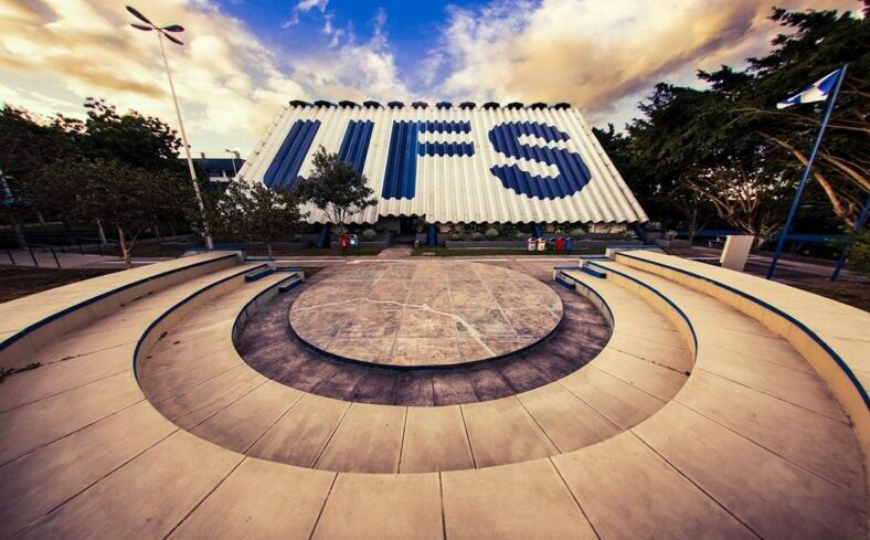 UFS cancela prova de redação de vestibular EAD após citação polêmica