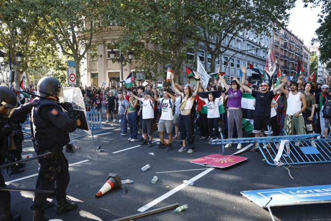 Protesto pró-Palestina interrompe Volta da Espanha em Madri