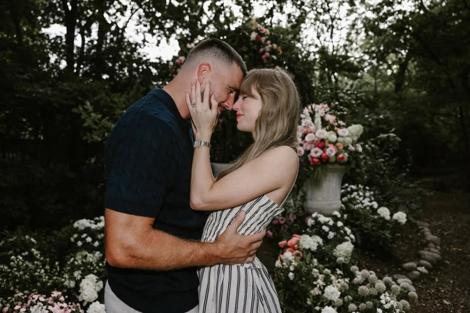 Travis Kelce se pronuncia sobre noivado com Taylor Swift Travis Kelce se pronuncia sobre noivado com Taylor Swift